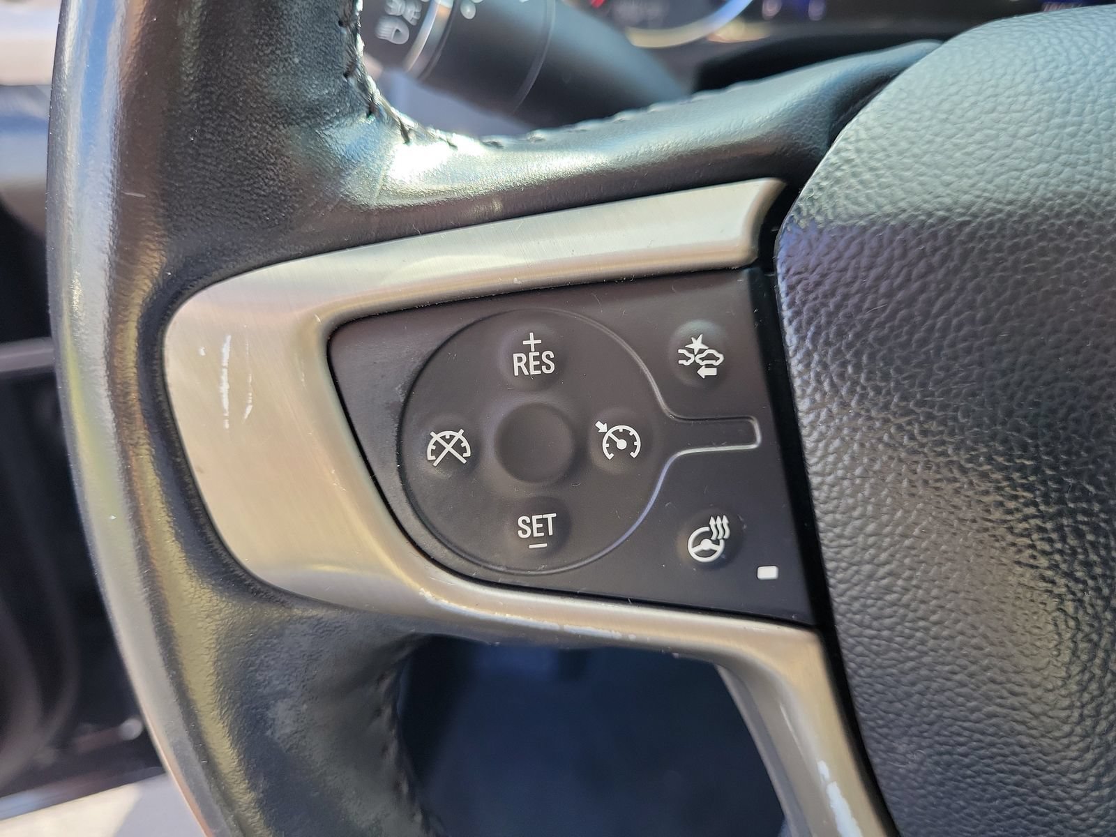 Used 2020 GMC Acadia Denali FWD image 22