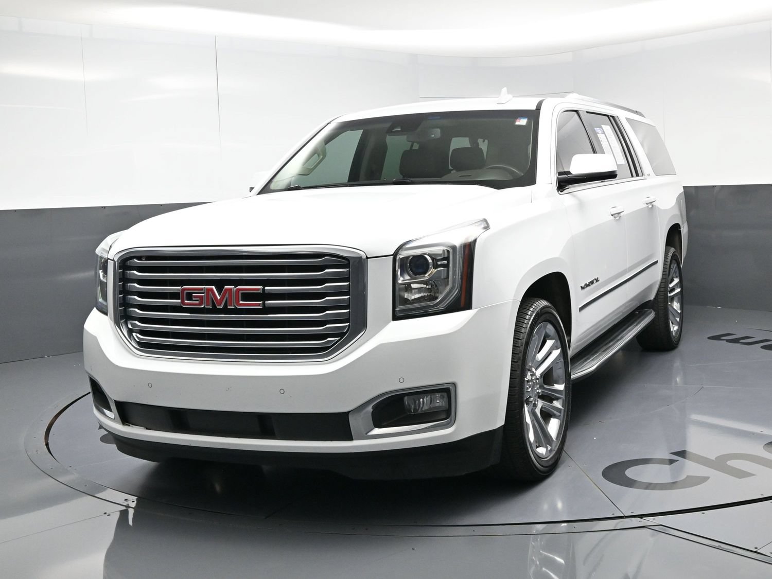 Used 2017 GMC Yukon XL SLT w/ Premium Edition AWD/4WD image 11