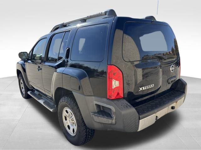 Used 2015 Nissan Xterra X image 4
