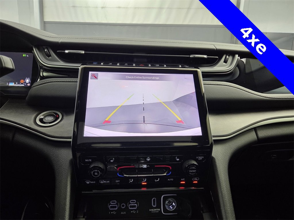 Used 2023 Jeep Grand Cherokee 4WD 4xe image 35