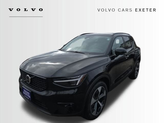 New 2026 Volvo XC40 B5 Plus AWD/4WD image 3