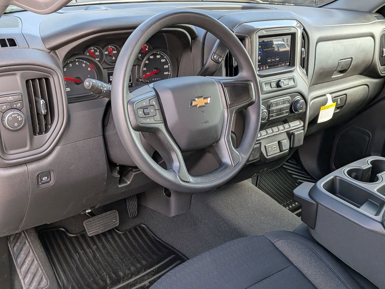 New 2026 Chevrolet Silverado 1500 Custom RWD image 10