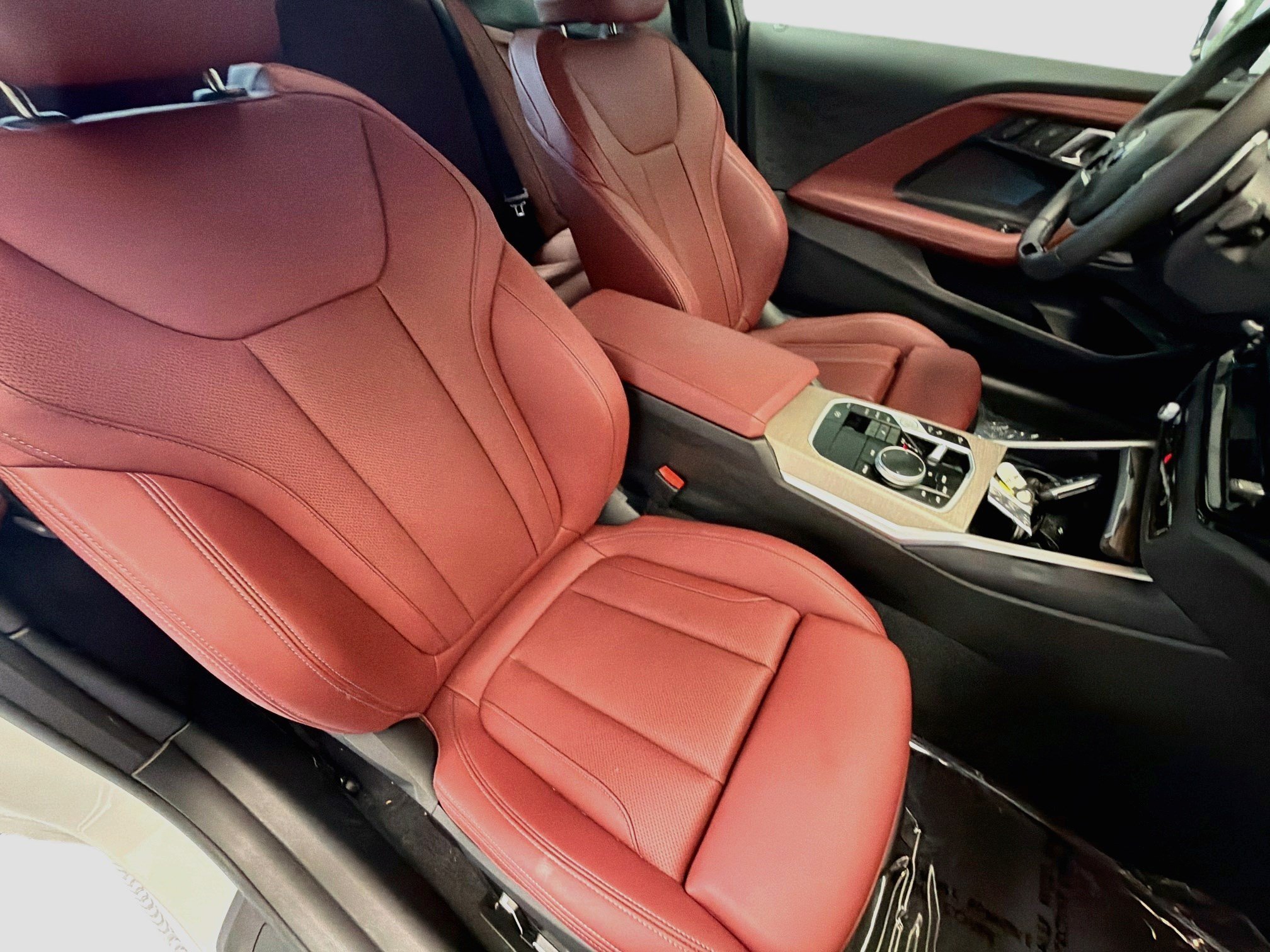 Used 2025 BMW 230i Coupe w/ Convenience Package RWD image 13