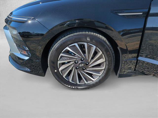 New 2026 Hyundai Sonata Limited image 24