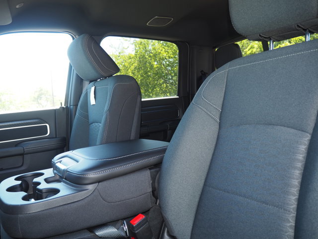 New 2026 RAM 4500 4x4 Crew Cab DRW image 15