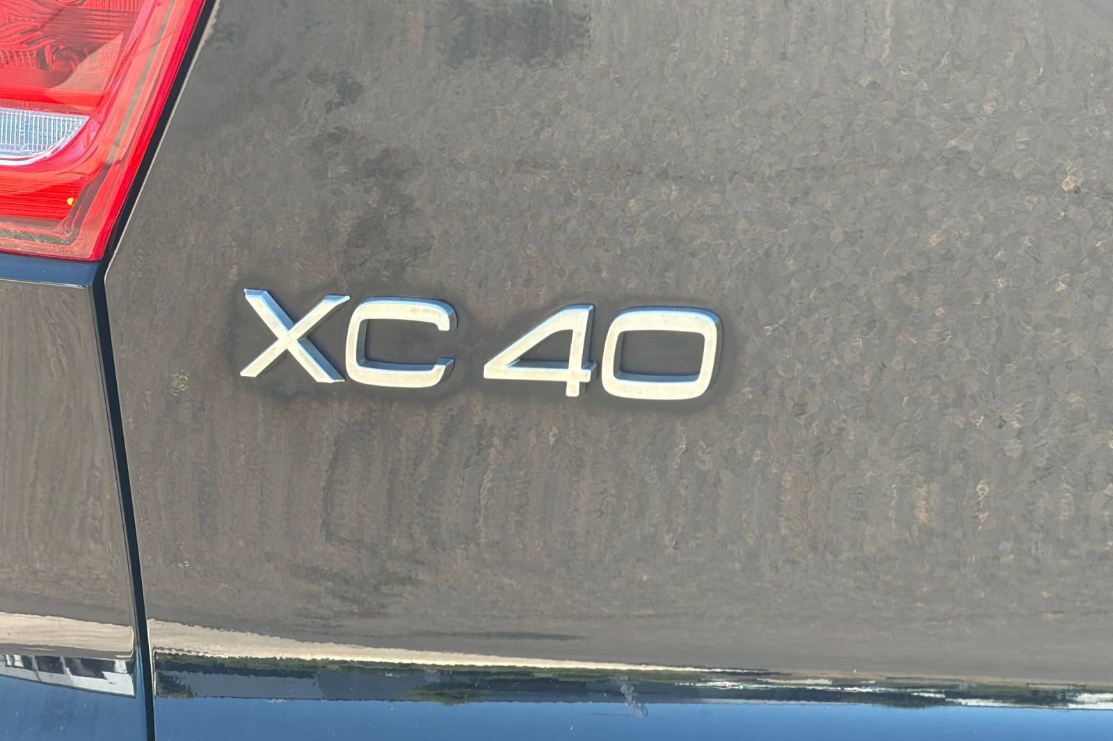 Used 2022 Volvo XC40 T5 R-Design w/ Advanced Package AWD/4WD image 33