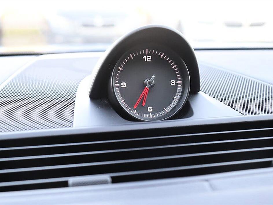 Used 2017 Porsche Panamera 4 image 92