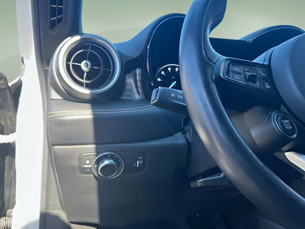 Used 2024 Alfa Romeo Tonale Ti image 11