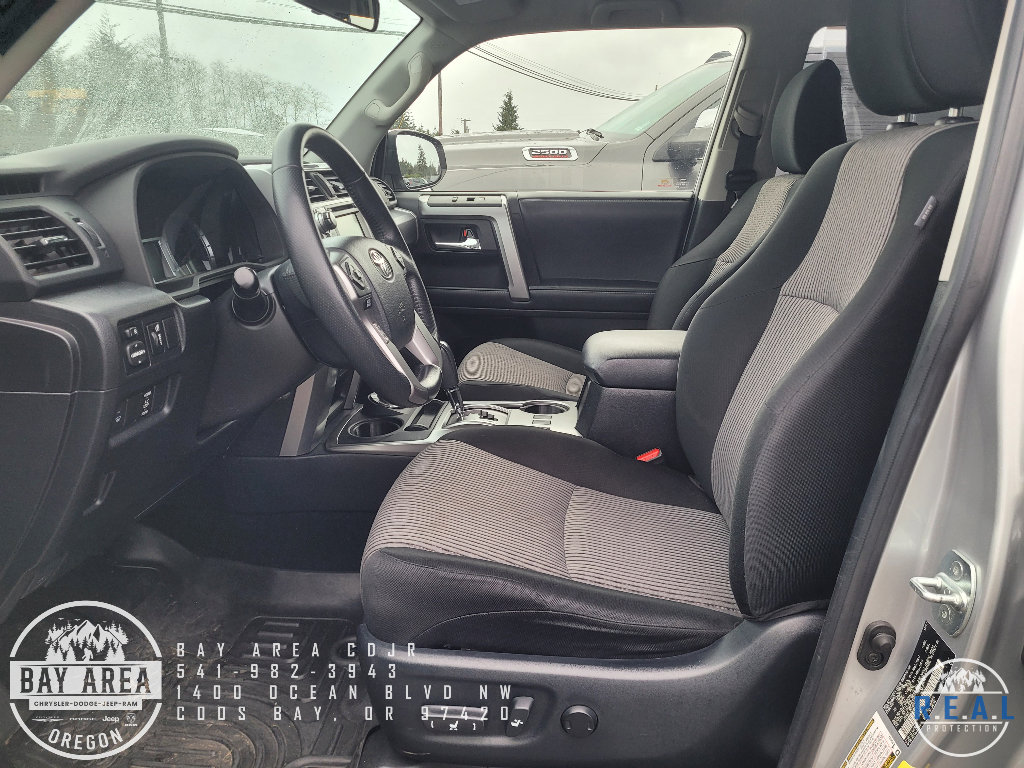 Used 2018 Toyota 4Runner 4WD image 12