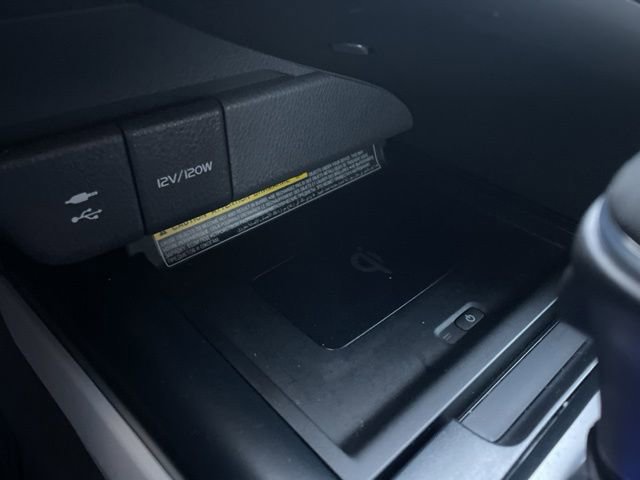 Used 2019 Toyota Camry XLE image 27