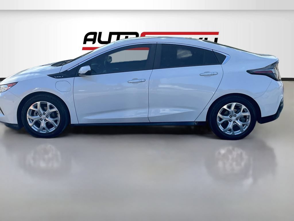 Used 2018 Chevrolet Volt Premier w/ Driver Confidence Package FWD image 4