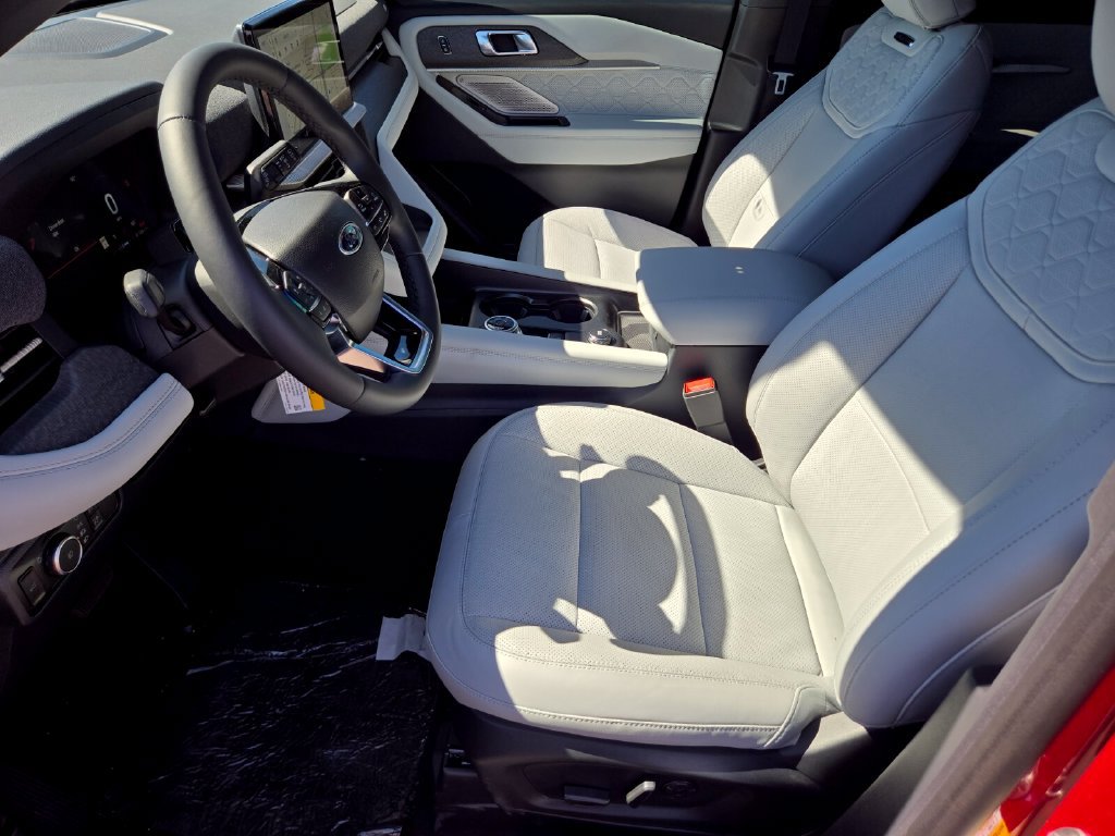 New 2027 Ford Explorer Platinum w/ LUX Leather Package AWD/4WD image 11