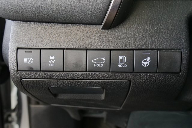 Used 2020 Toyota Camry XSE image 29