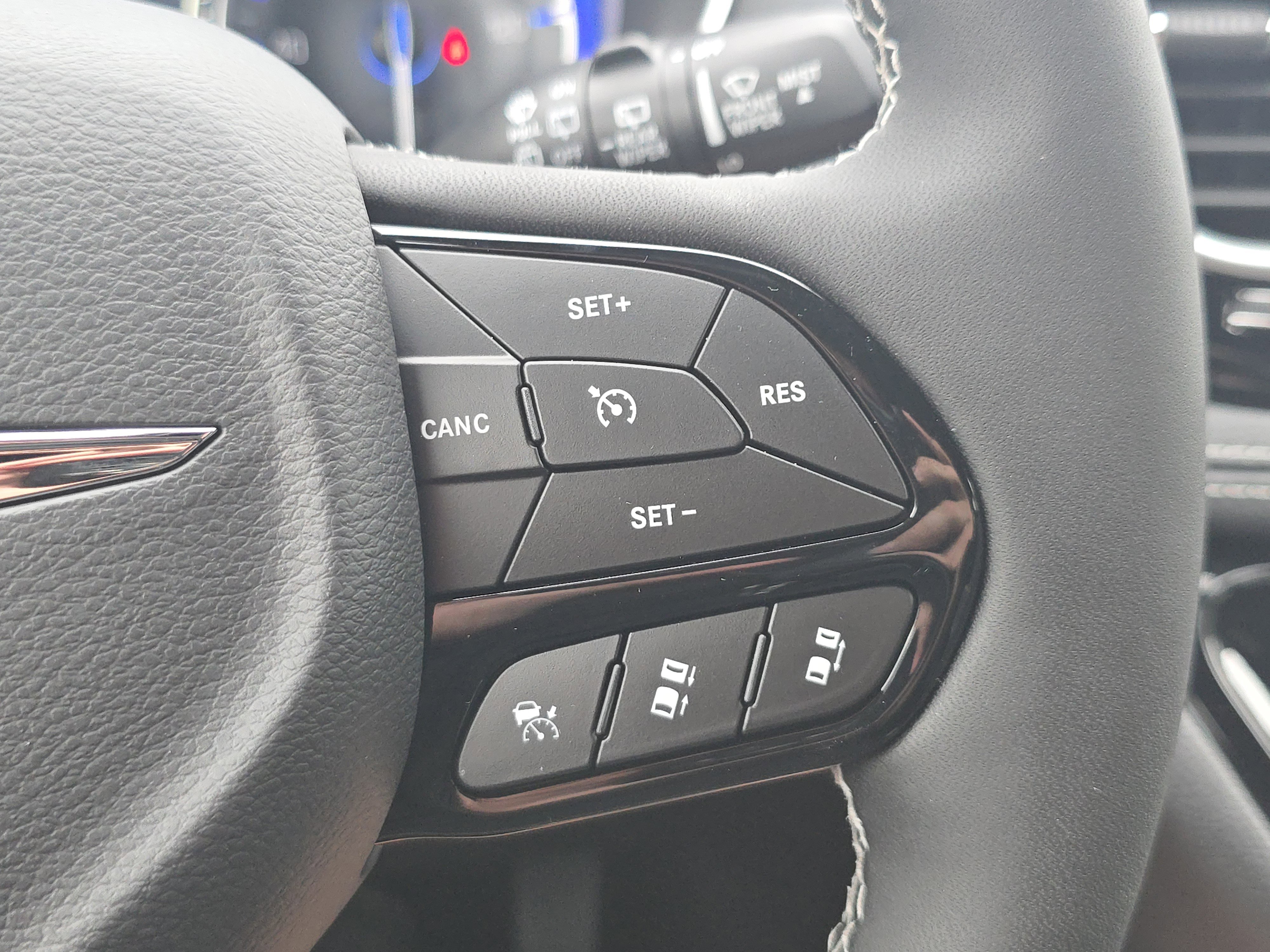 New 2026 Chrysler Pacifica Limited w/ S Appearance Package image 10