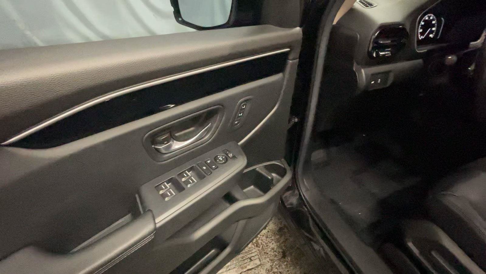 Certified 2025 Honda Pilot EX-L image 31