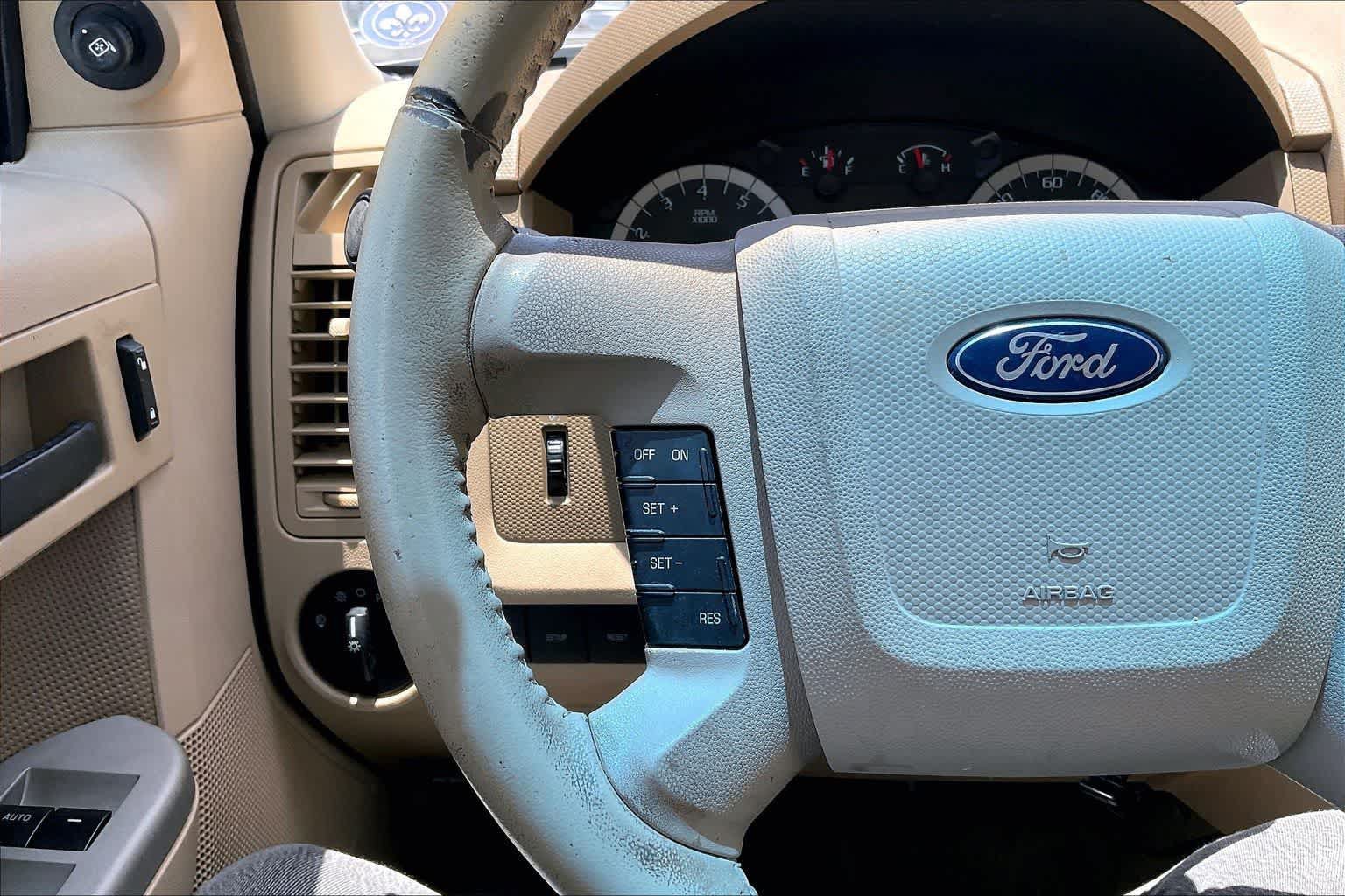 Used 2011 Ford Escape XLT w/ 203A Rapid Spec Order Code AWD/4WD image 24