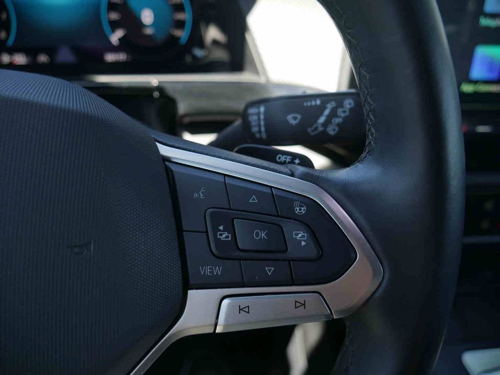 Used 2024 Volkswagen Atlas Cross Sport SEL Premium R-Line AWD/4WD image 27