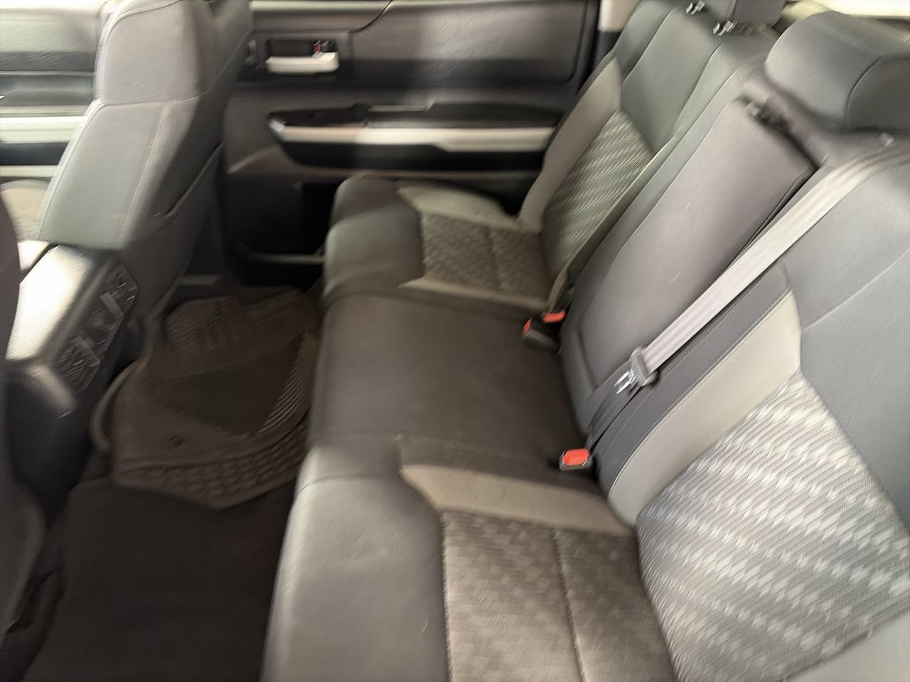 Used 2019 Toyota Tundra SR5 w/ SR5 Convenience Package RWD image 22