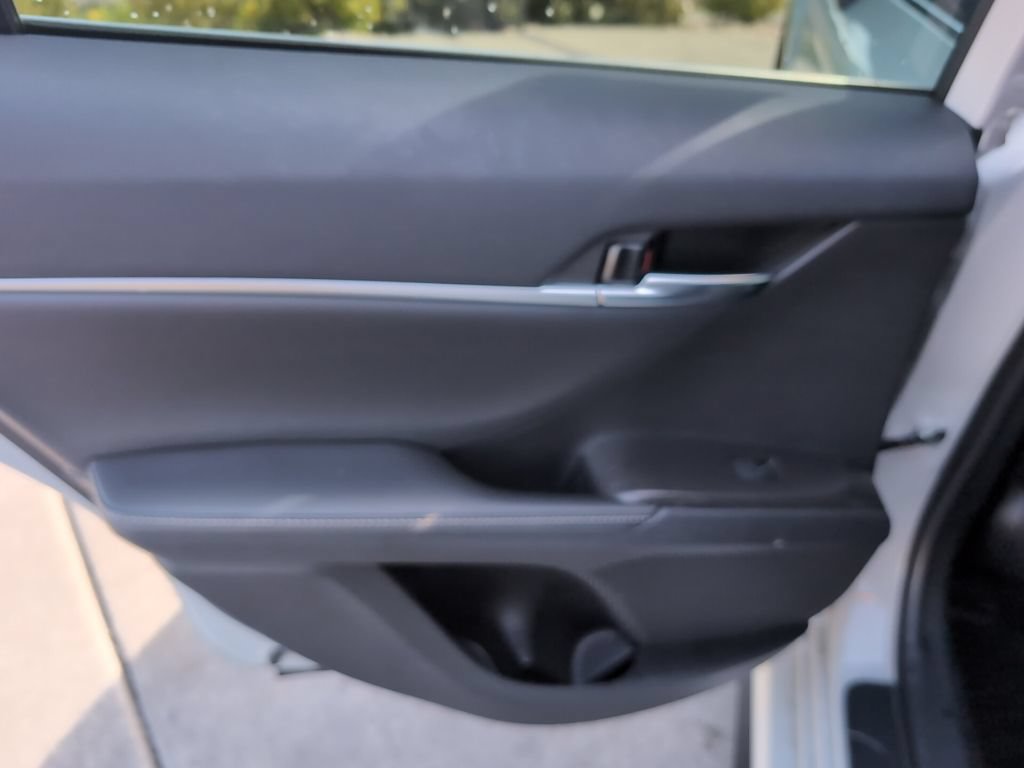 Used 2022 Toyota Camry XSE FWD image 24