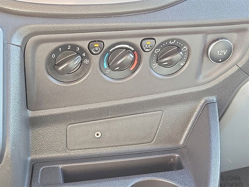Used 2019 Ford Transit 350 XLT image 10