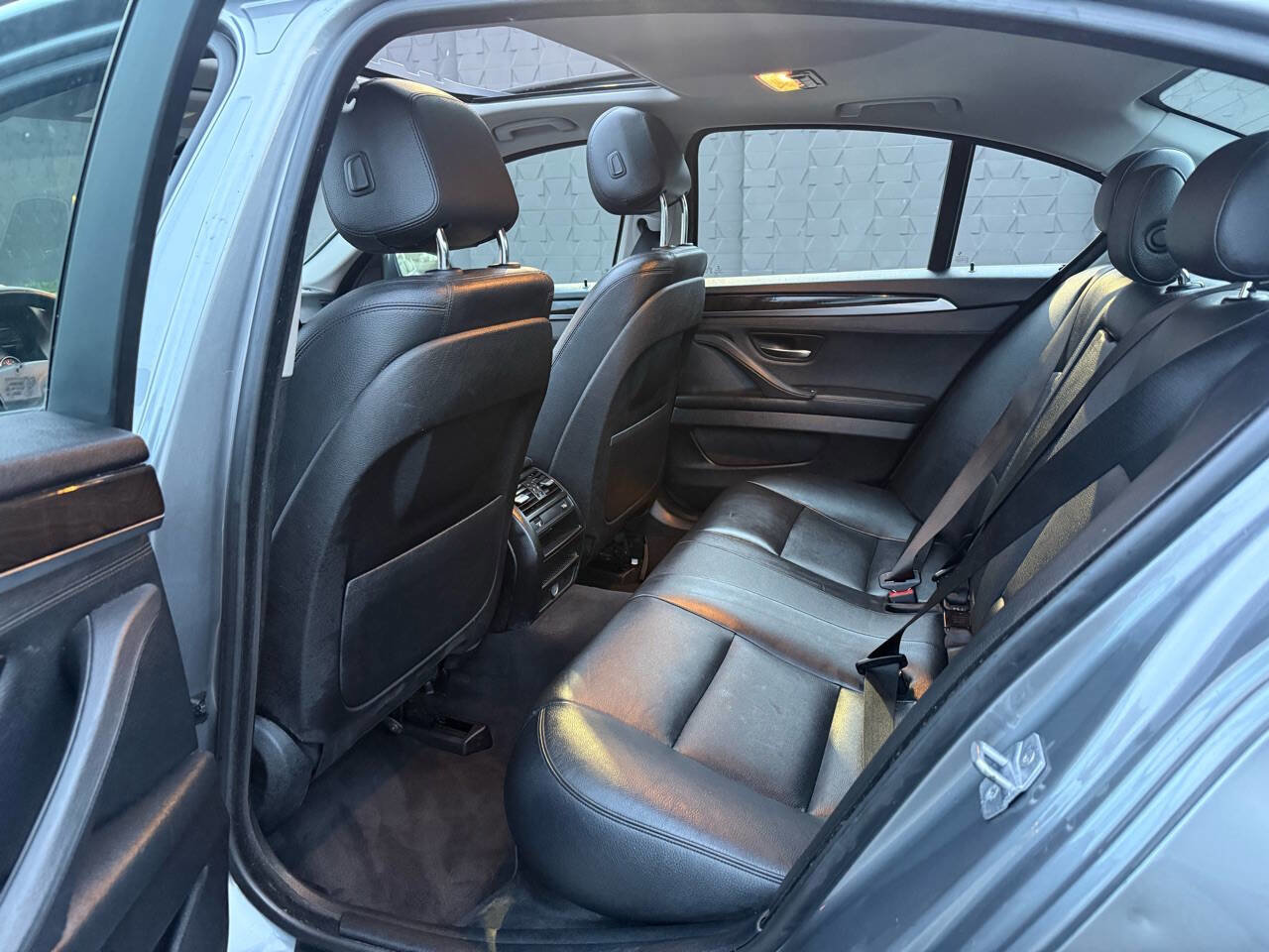 Used 2014 BMW 528i xDrive Sedan image 25