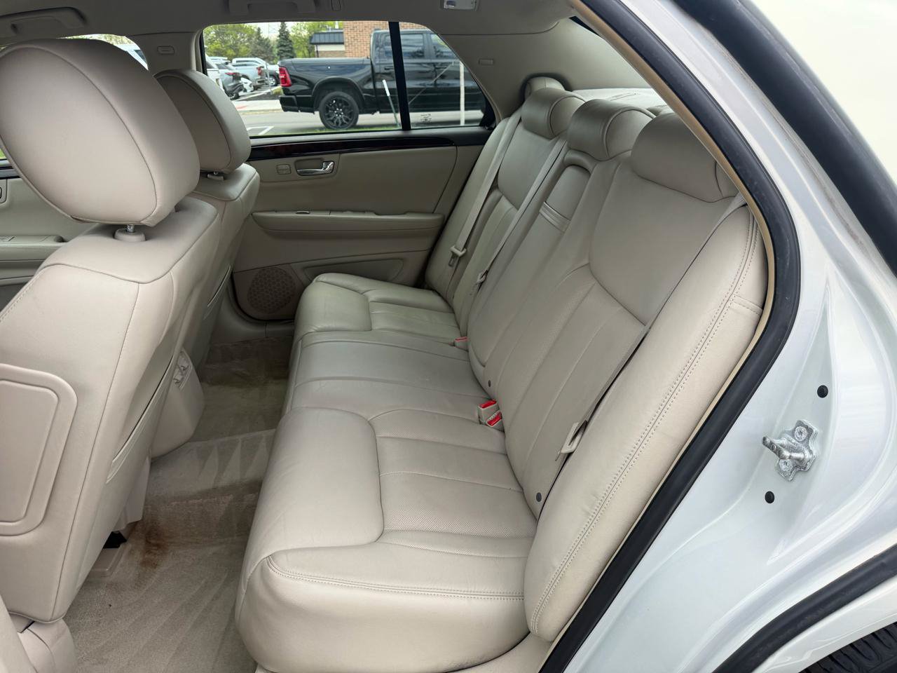 Used 2009 Cadillac DTS FWD image 13