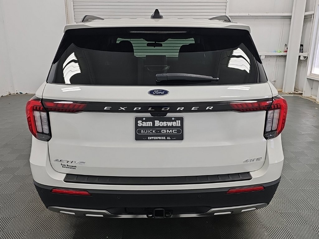 Used 2026 Ford Explorer Active w/ Active Comfort Package AWD/4WD image 8