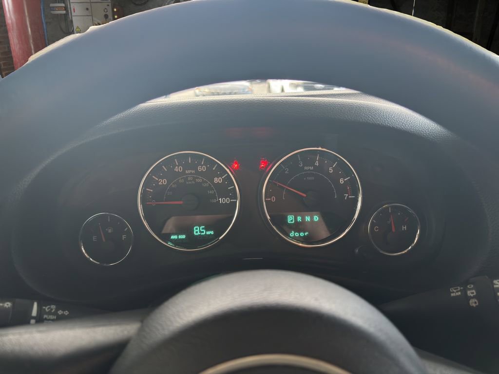 Used 2015 Jeep Wrangler Sport image 21