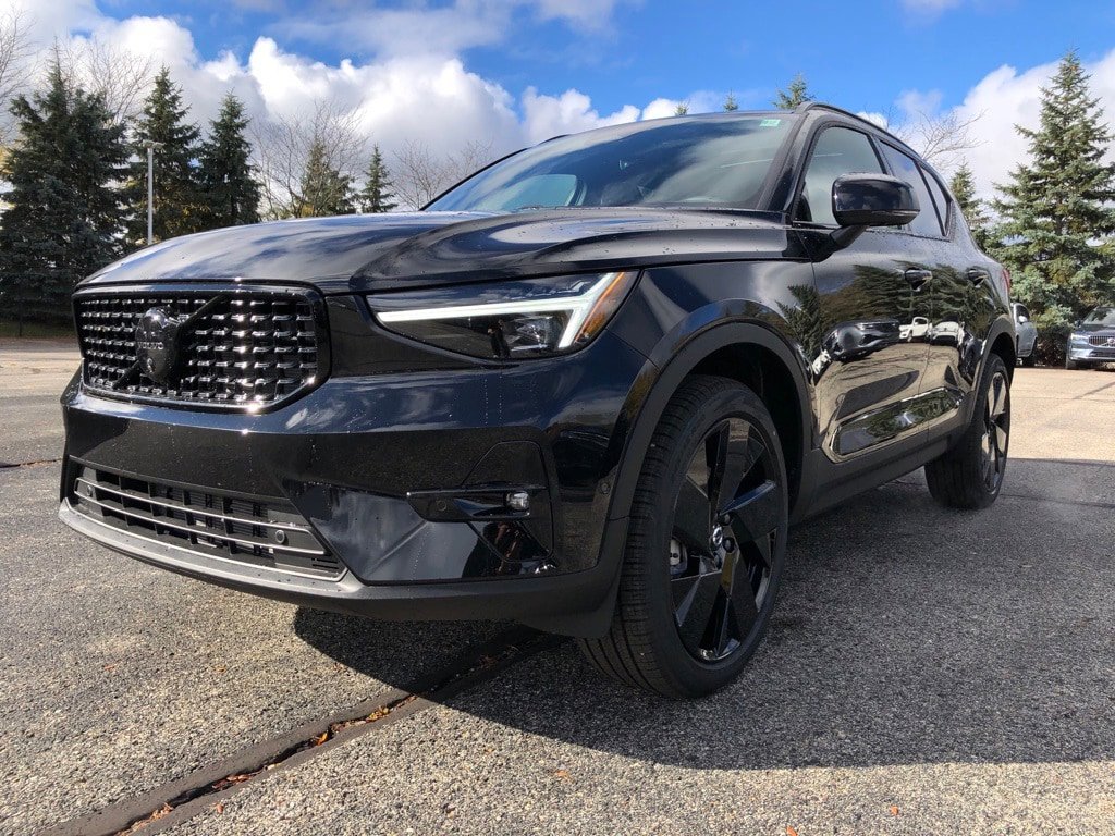 New 2026 Volvo XC40 B5 Ultra w/ Protection Package Premier AWD/4WD image 3