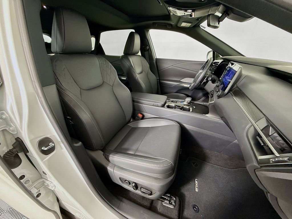 Certified 2025 Lexus RX 350 Premium w/ Accessory Package (Z1) FWD image 30