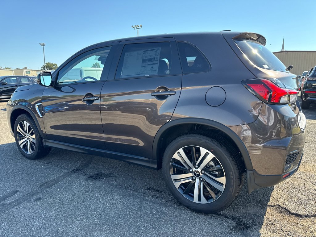 New 2027 Mitsubishi Outlander Sport SE FWD image 6