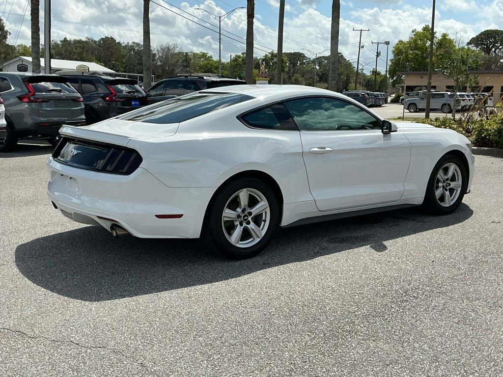 Used 2017 Ford Mustang Coupe image 8