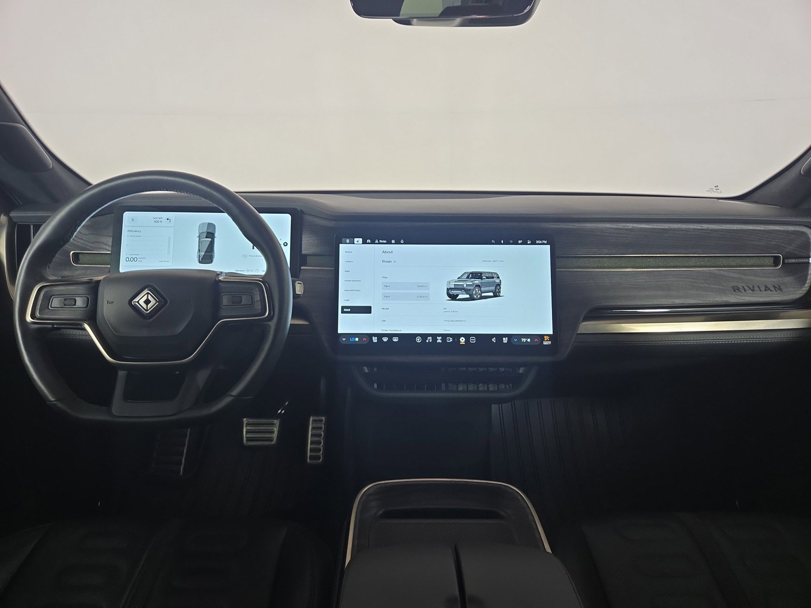 Used 2022 Rivian R1S Launch Edition image 27