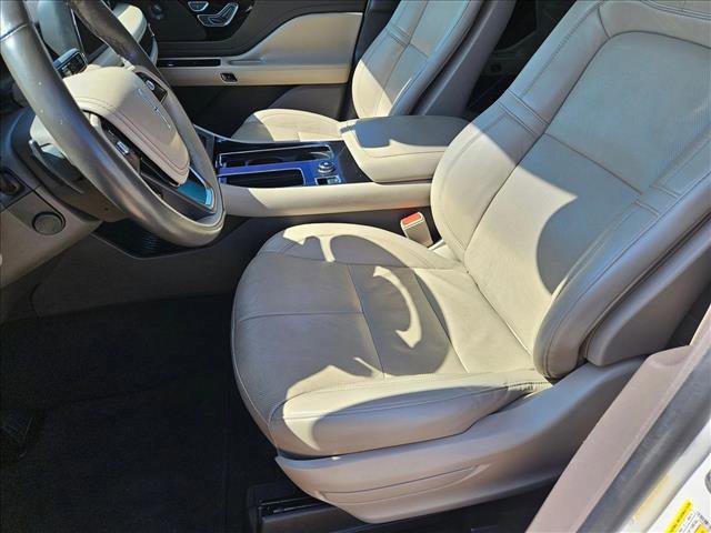 Used 2022 Lincoln Aviator Reserve w/ Elements Package Plus image 16