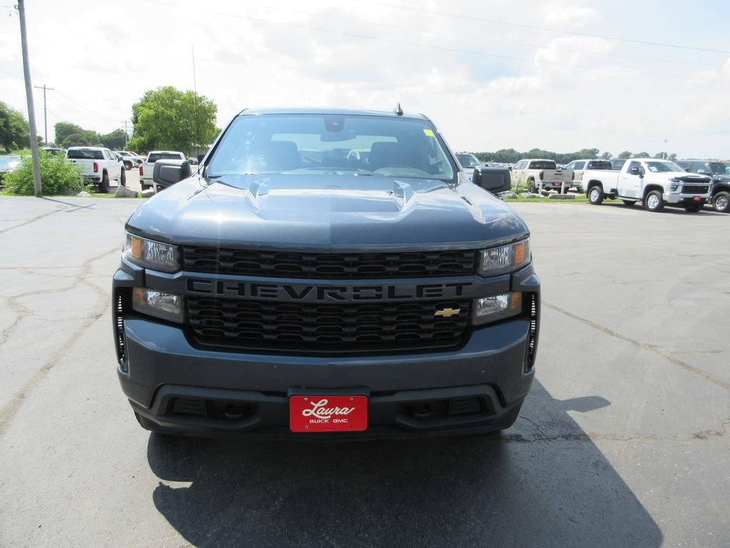 Certified 2021 Chevrolet Silverado 1500 Custom w/ LPO, Dark Essentials Package AWD/4WD image 11