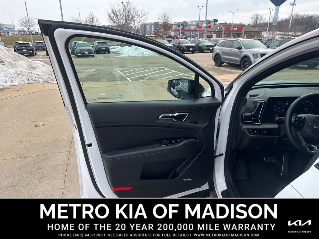 Used 2025 Kia Sportage X-Pro Prestige image 11