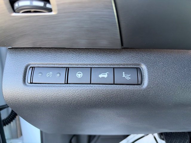 Used 2025 Nissan Pathfinder Platinum AWD/4WD image 10