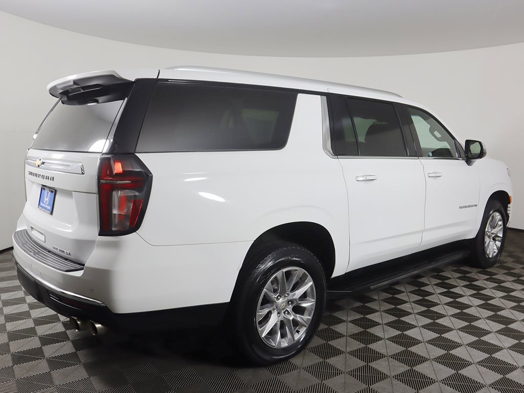 Used 2023 Chevrolet Suburban Premier image 12