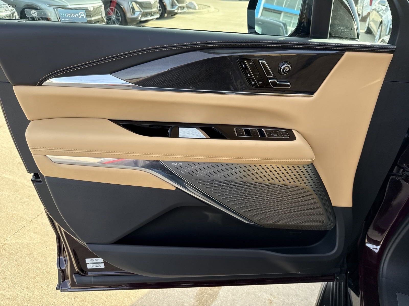 New 2025 Cadillac Escalade IQ Luxury 2 image 13