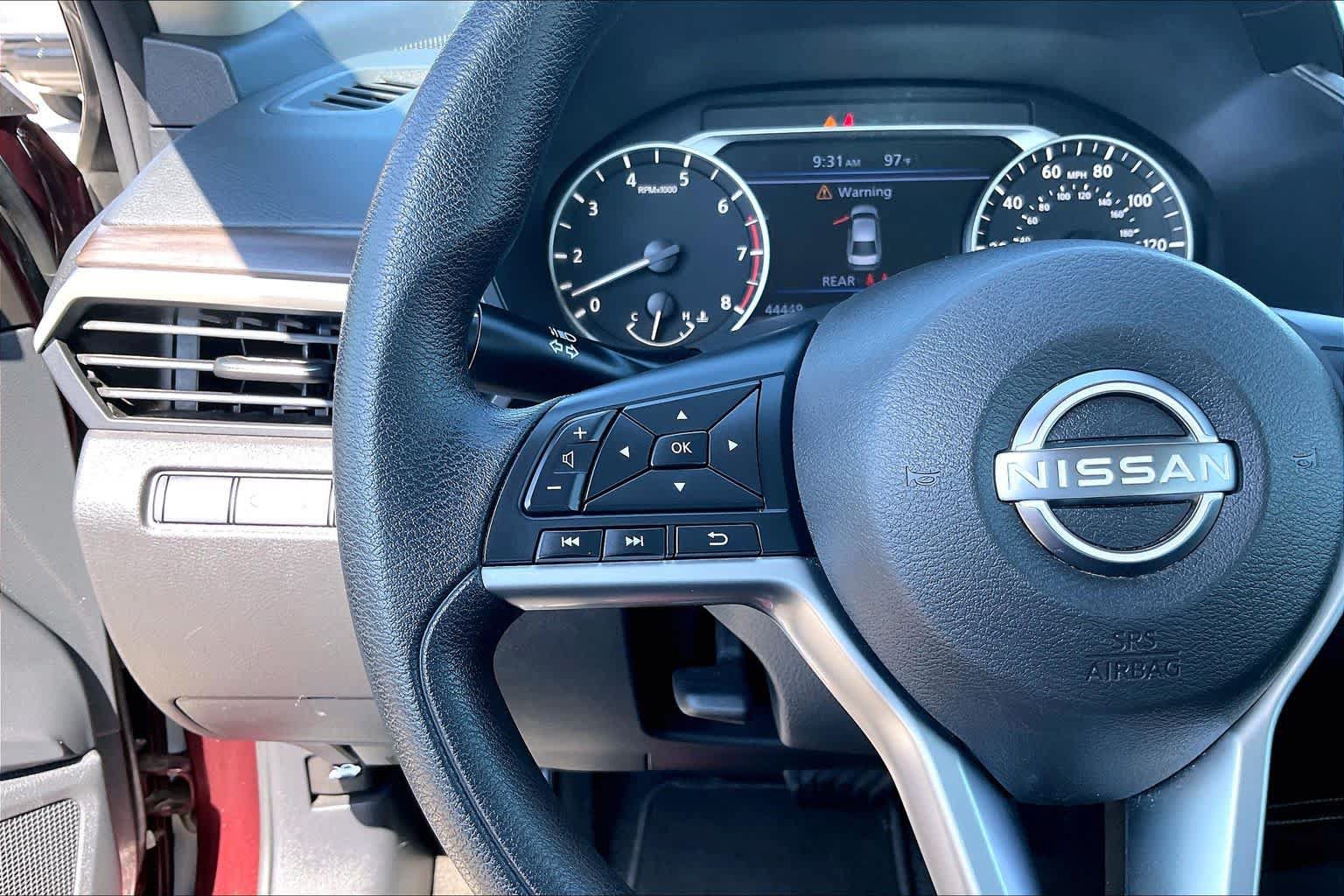 Used 2023 Nissan Altima 2.5 SV AWD/4WD image 23