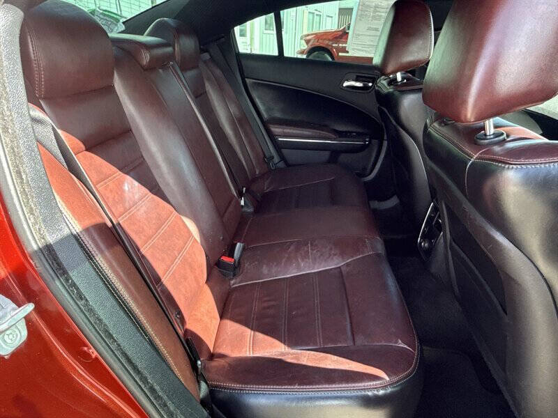 Used 2014 Dodge Charger SXT RWD image 23