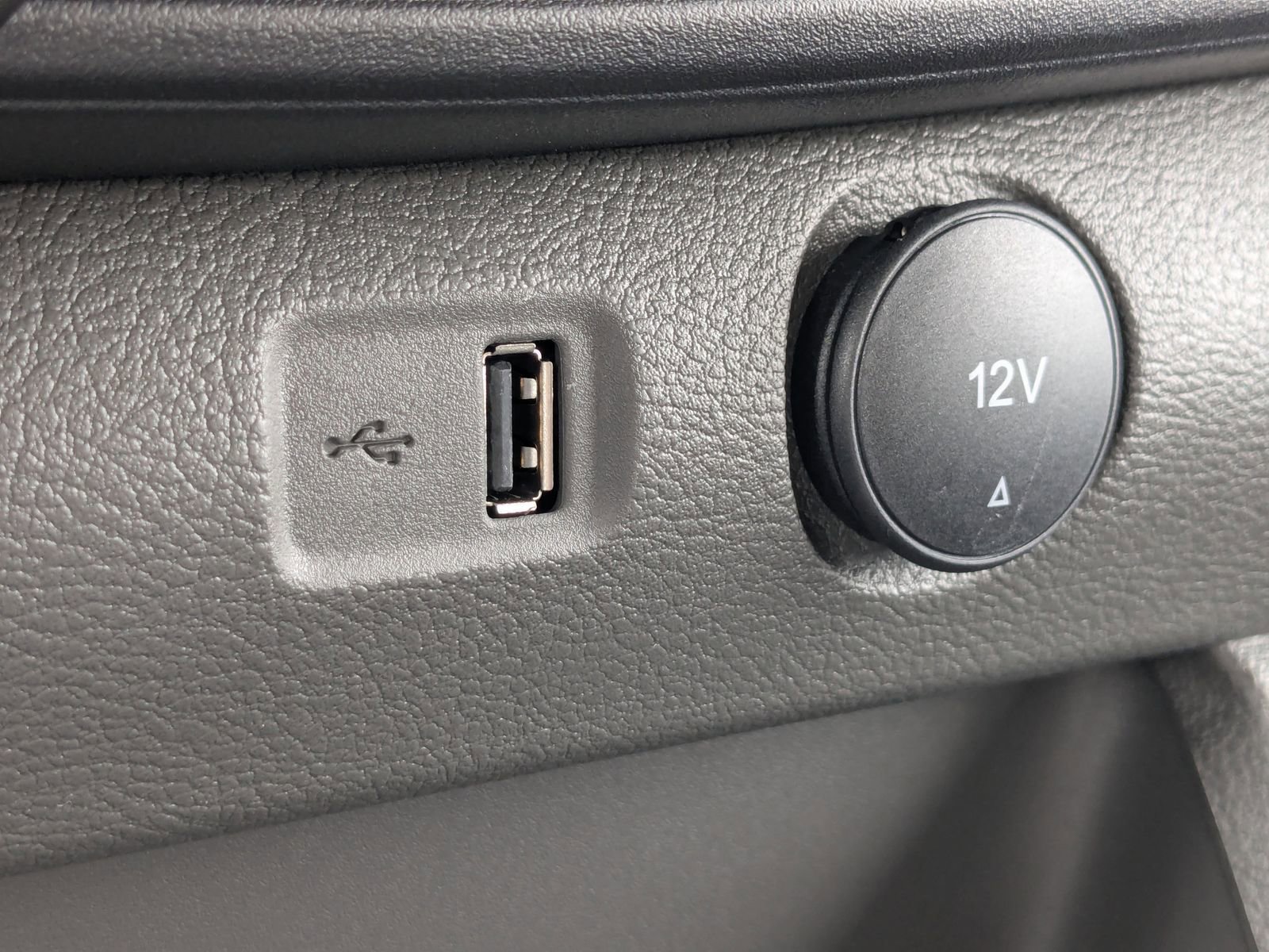 New 2025 Ford Transit 150 Low Roof AWD w/ Exterior Upgrade Package image 21