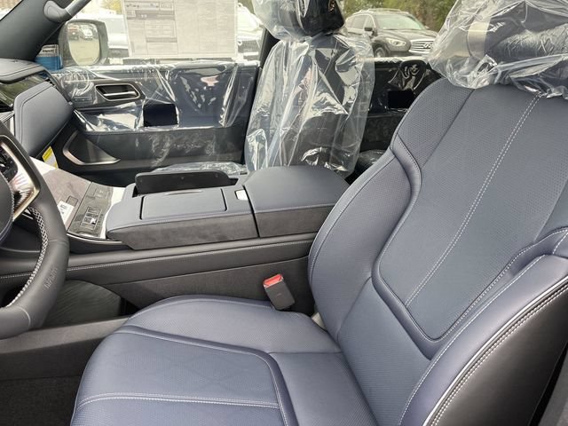 New 2026 INFINITI QX80 4WD w/ Sport Exterior Package image 9