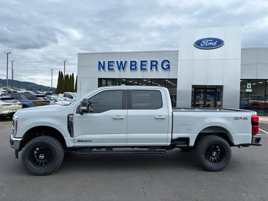 Used 2025 Ford F350 Lariat w/ Camper Package AWD/4WD image 4