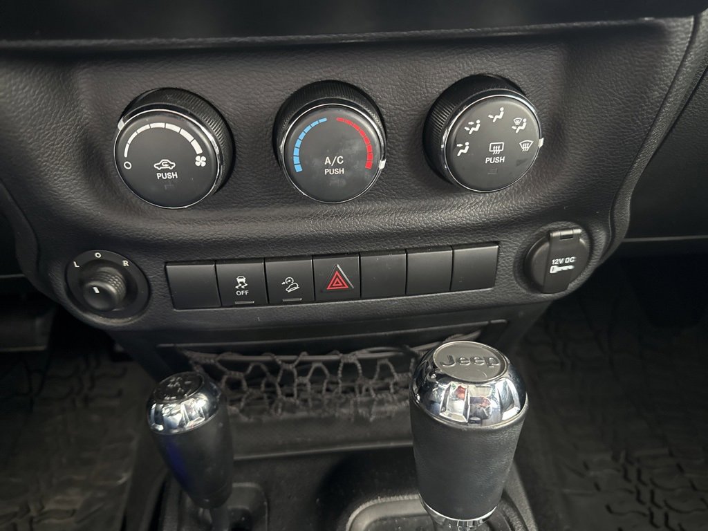 Used 2015 Jeep Wrangler Unlimited Sport w/ Quick Order Package 24S image 13