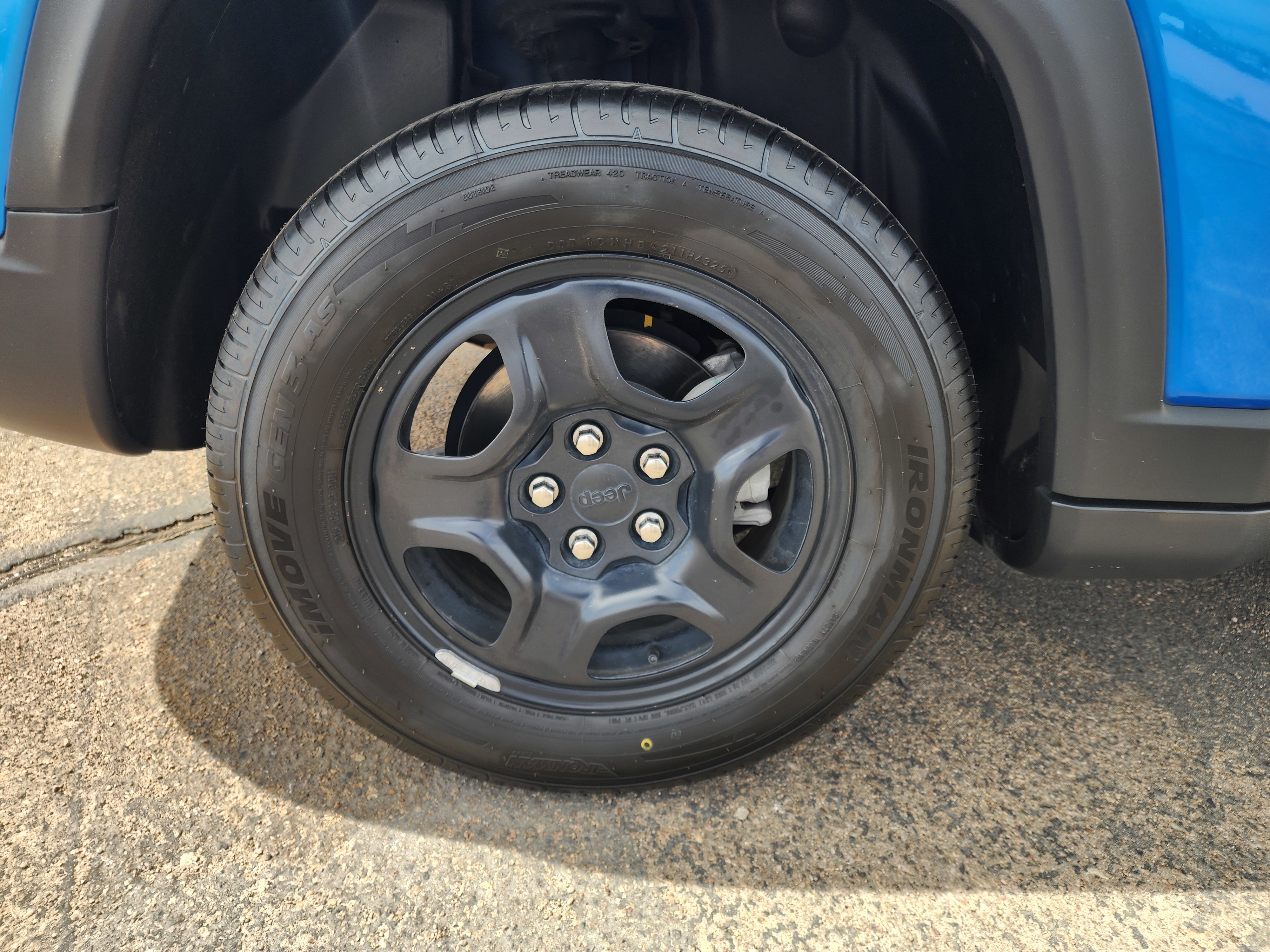 Used 2019 Jeep Compass Sport FWD image 11