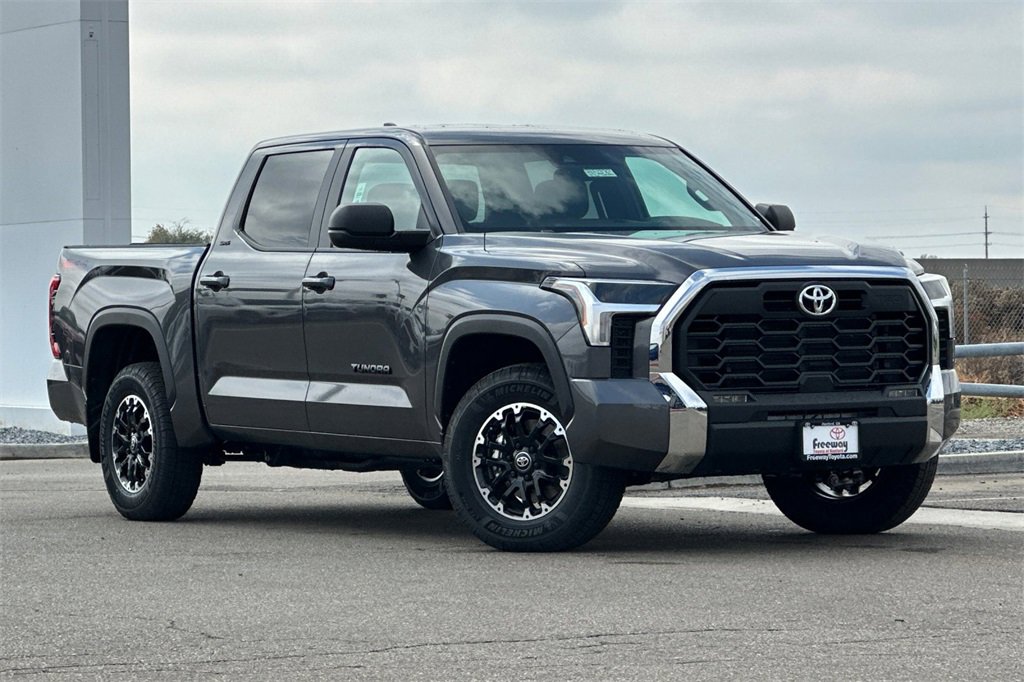New 2026 Toyota Tundra SR5 image 2