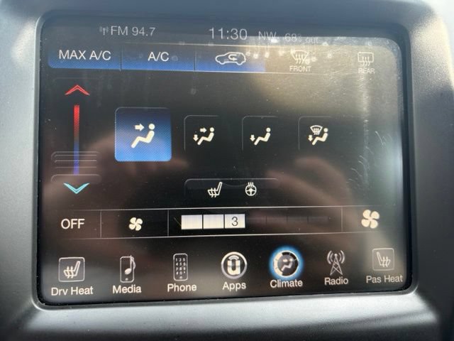 Used 2017 Jeep Cherokee Latitude w/ Cold Weather Group AWD/4WD image 25