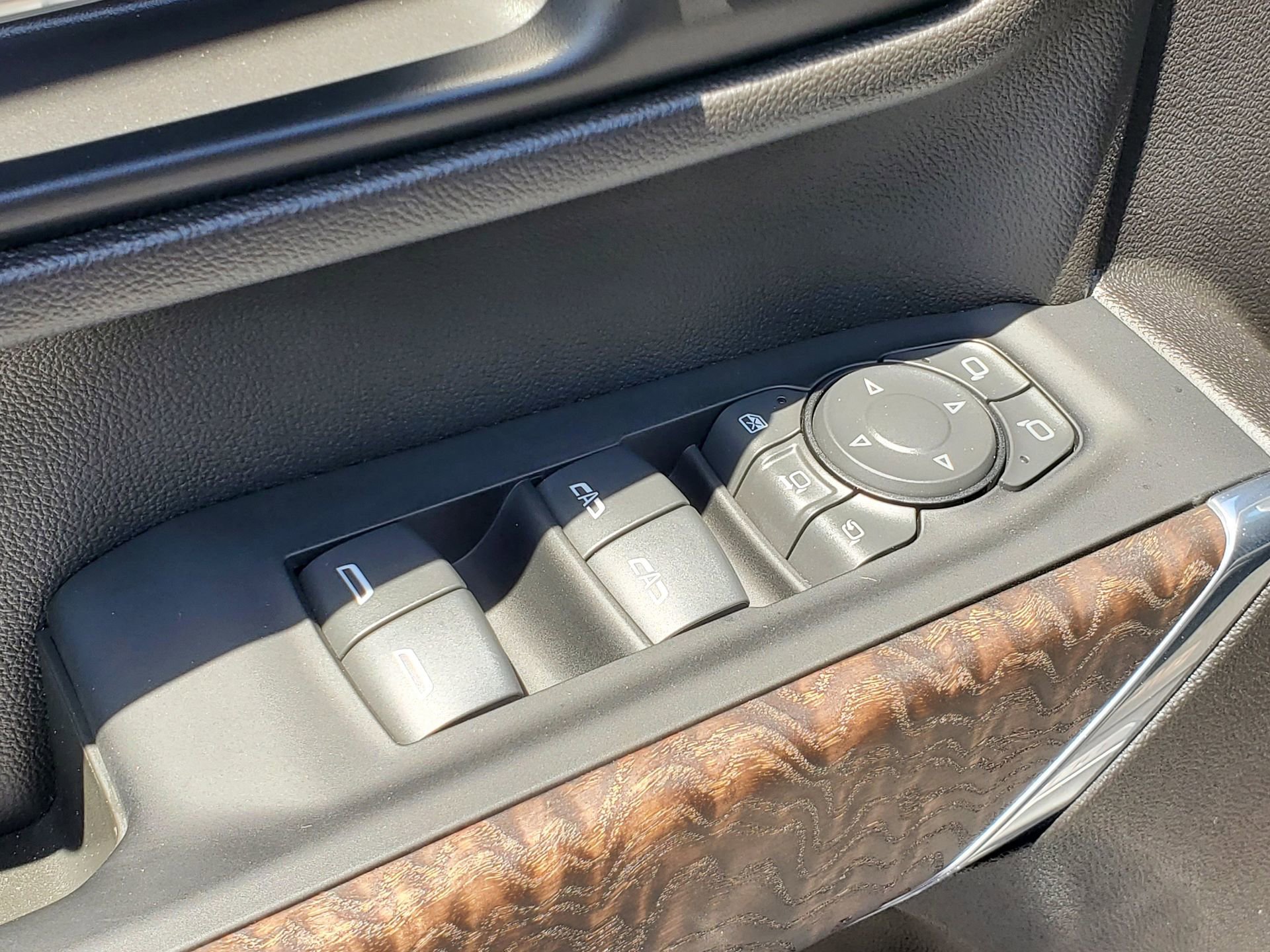 Used 2022 GMC Sierra 3500 Denali w/ Denali Ultimate Package image 17