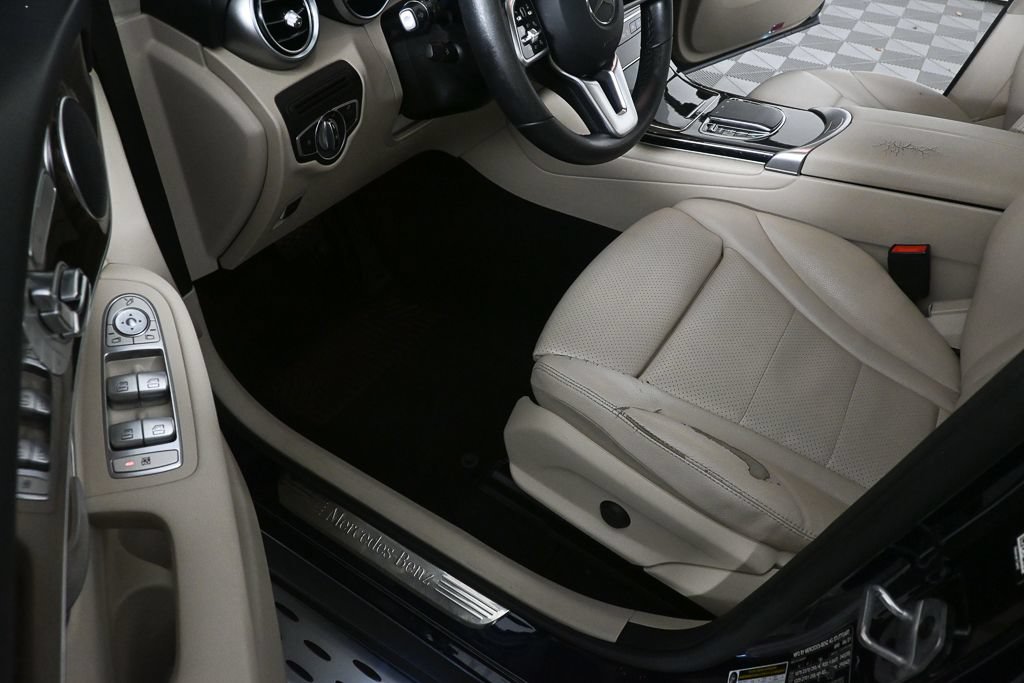 Certified 2021 Mercedes-Benz GLC 300 image 7